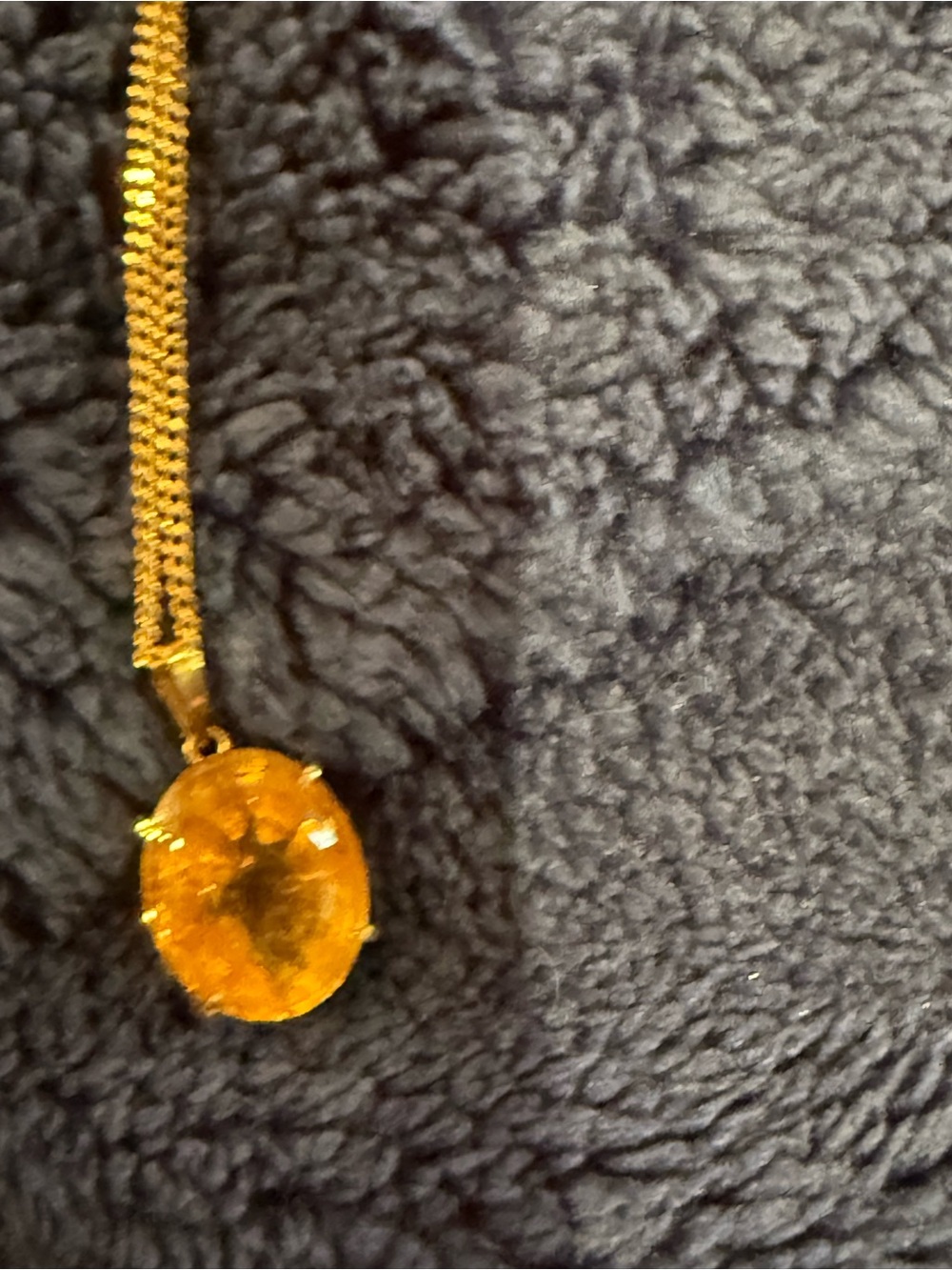 18k Chain and Oval Cut Citrine Pendant Necklace. - Picture 6 of 6